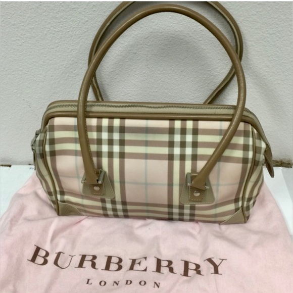 🌸🌺🌷ADORABLE! Burberry Pink Nova Check Handbag! - Picture 2 of 4